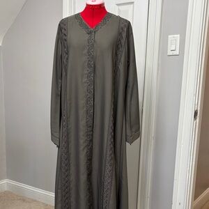 Elegant Gray Long Abbaya